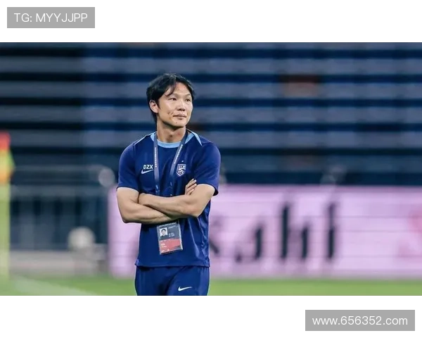 莫拉携家游东湖 助邓卓翔征鄂超